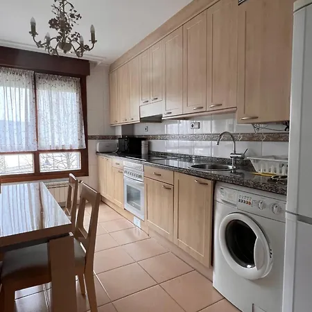 Primera Linea Playa Con Parking Apartamento Gijón